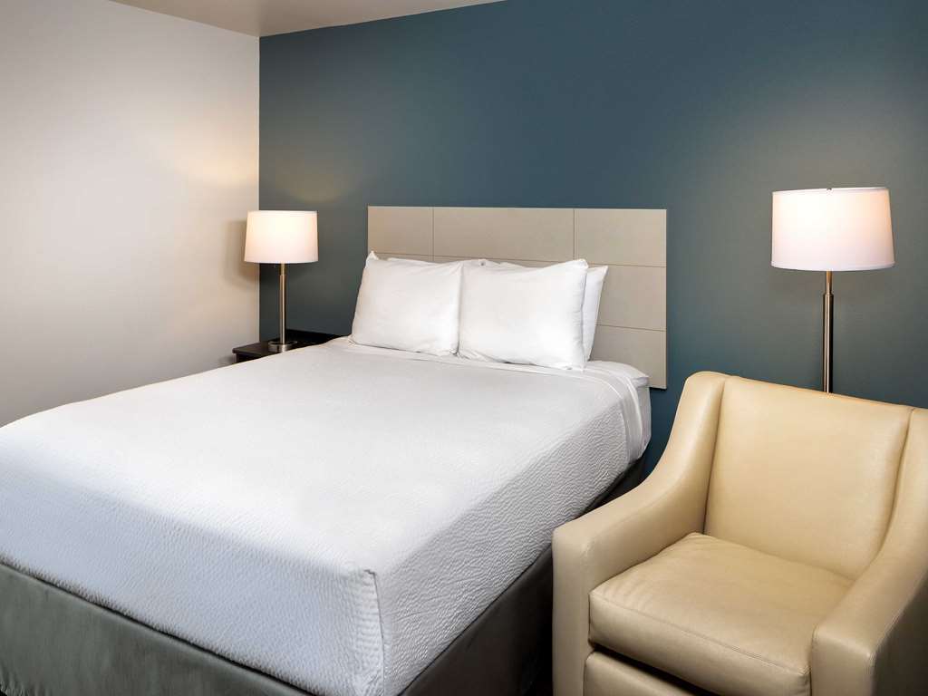 Woodspring Suites Plano - North Dallas Стая снимка